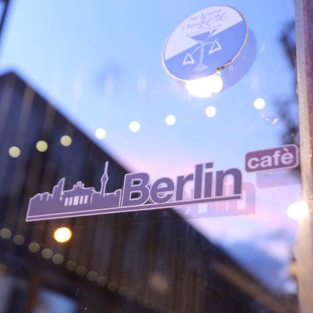 Berlin Cafè Bot for Facebook Messenger