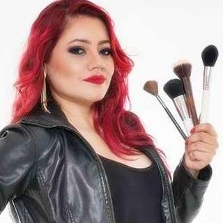 Karina Lima Makeup Professional Bot for Facebook Messenger