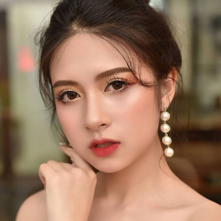 Tint Eye Lens Kính Áp Tròng Số 1 Việt Nam Bot for Facebook Messenger