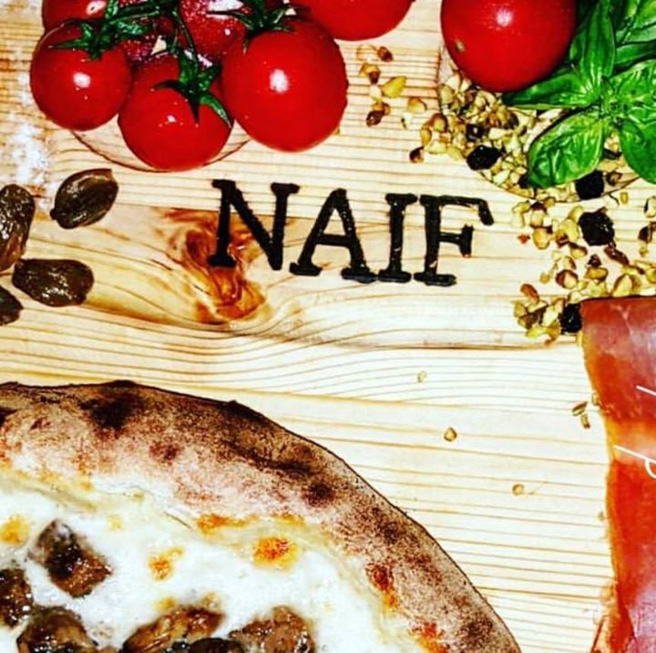 Pizzeria Naif Bot for Facebook Messenger