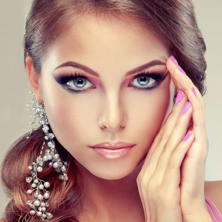 Beauty & Cosmetics Bot for Facebook Messenger