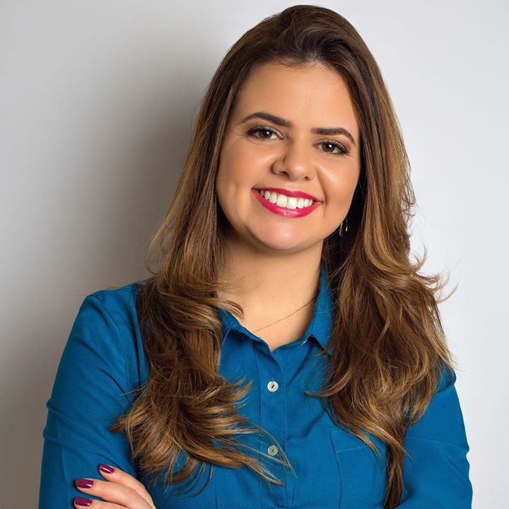 Clarissa Pereira - Pedagoga Bot for Facebook Messenger