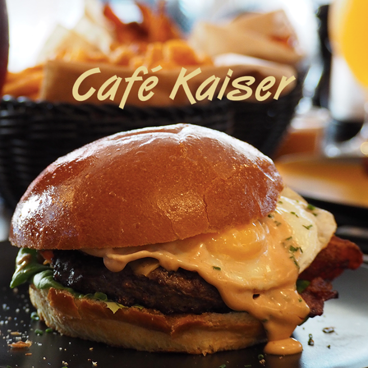 Cafe Kaiser Bot for Facebook Messenger