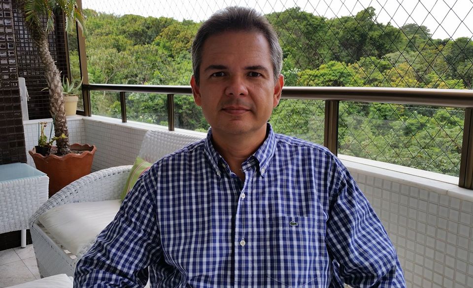 João Mendonça - Planejamento Tributário para Empresários Bot for Facebook Messenger