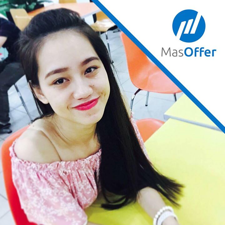 Linh Li MasOffer Bot for Facebook Messenger