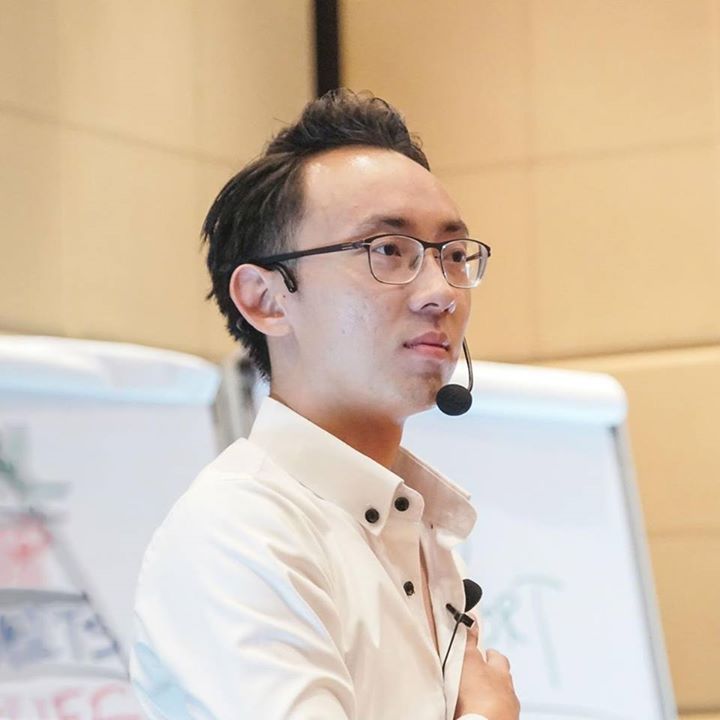 Raphael Wong - Real Estate Coach, Trainer and Entrepreneur Bot for Facebook Messenger