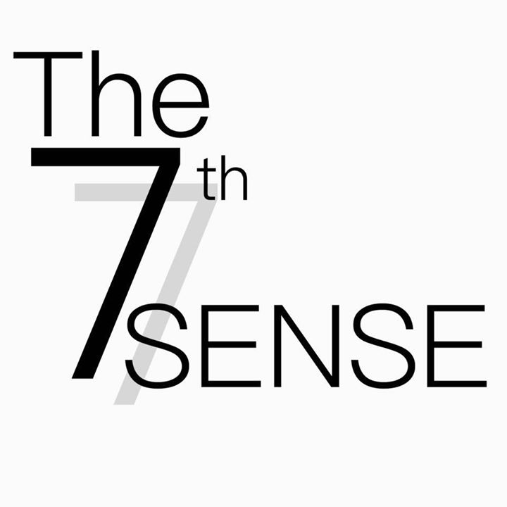 The 7th Sense เสื้อผ้านำเข้า Street fashion Bot for Facebook Messenger